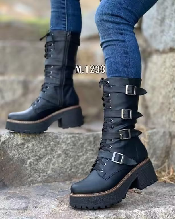 Botas ecocuero negro