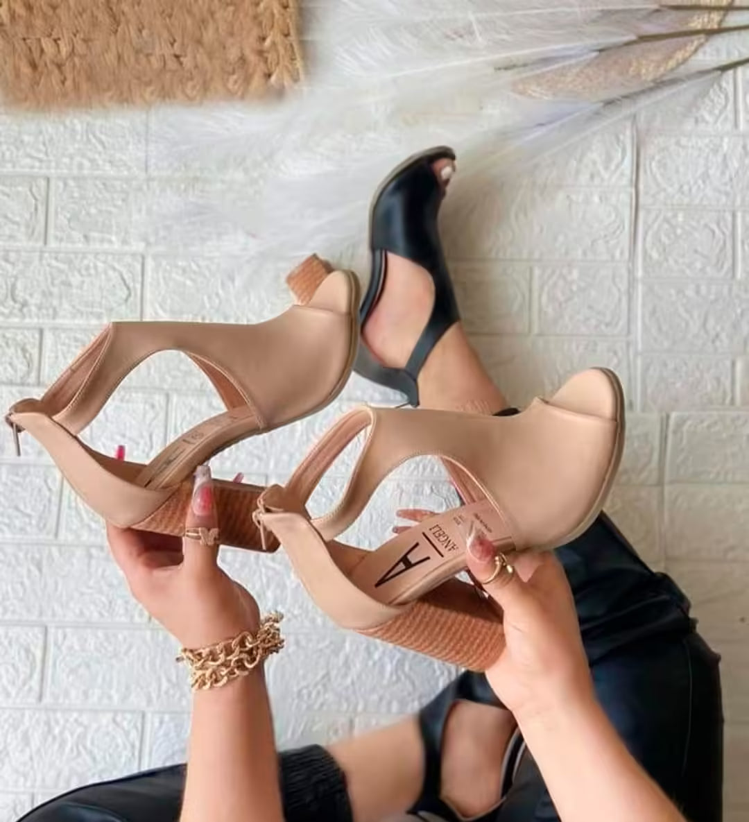 Sandalias eco-cuero peruano