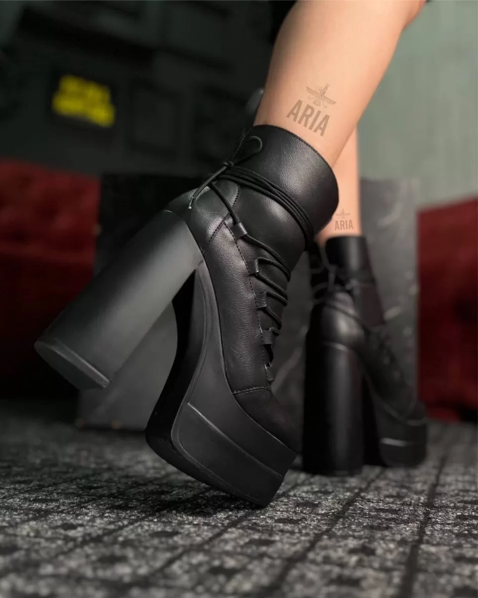 Botines eco-cuero negro