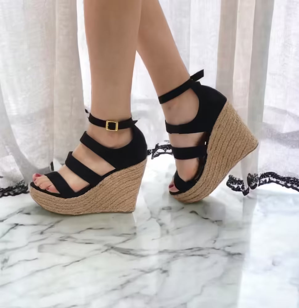 Sandalias gamuza color negro