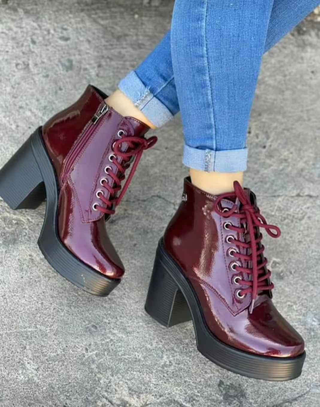 Botines charol rojo